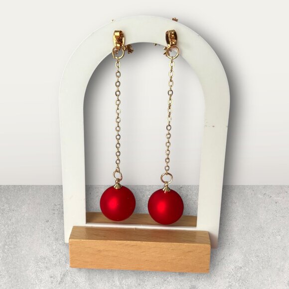 Snowflake Red Dangle Long Earring - Picture 3 of 4